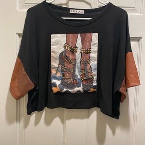 🙋‍♀️💁‍♀️Black and Brown Graphic Top